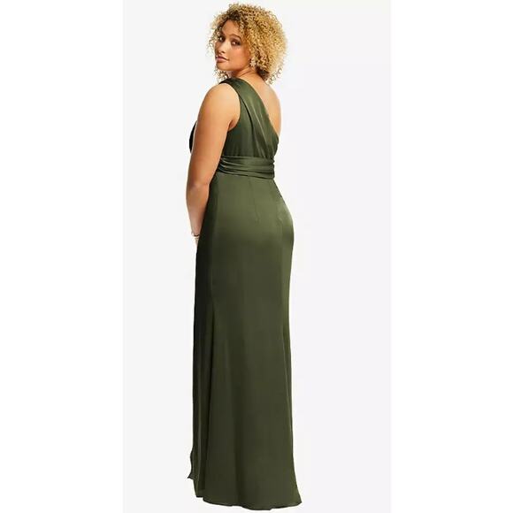 Dessy Collection Shoulder Draped Twist Empire Waist Trumpet Gown Size 24W‎ - Picture 4 of 6
